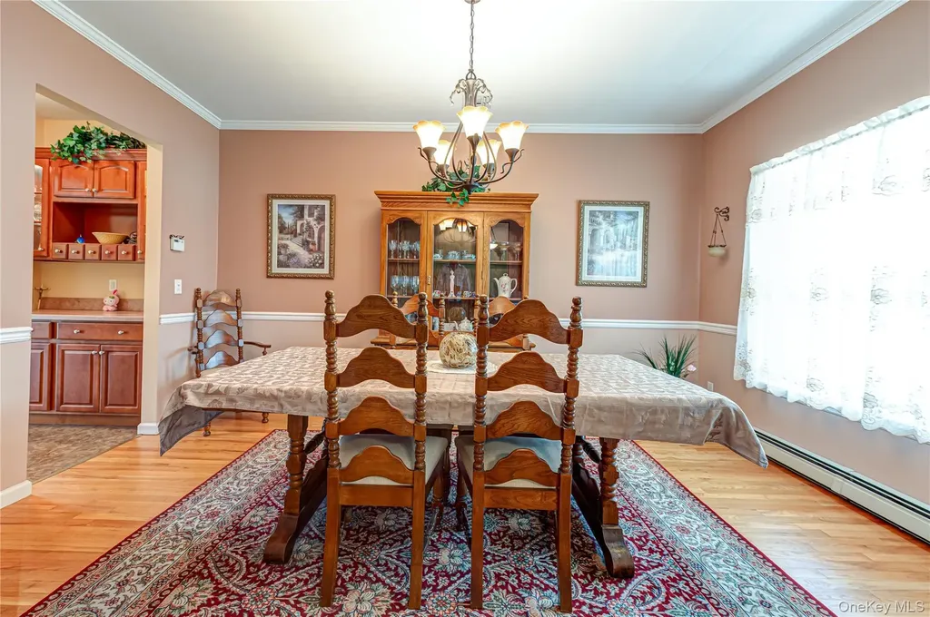 108 Maple Wood Lane Riverhead NY 11901