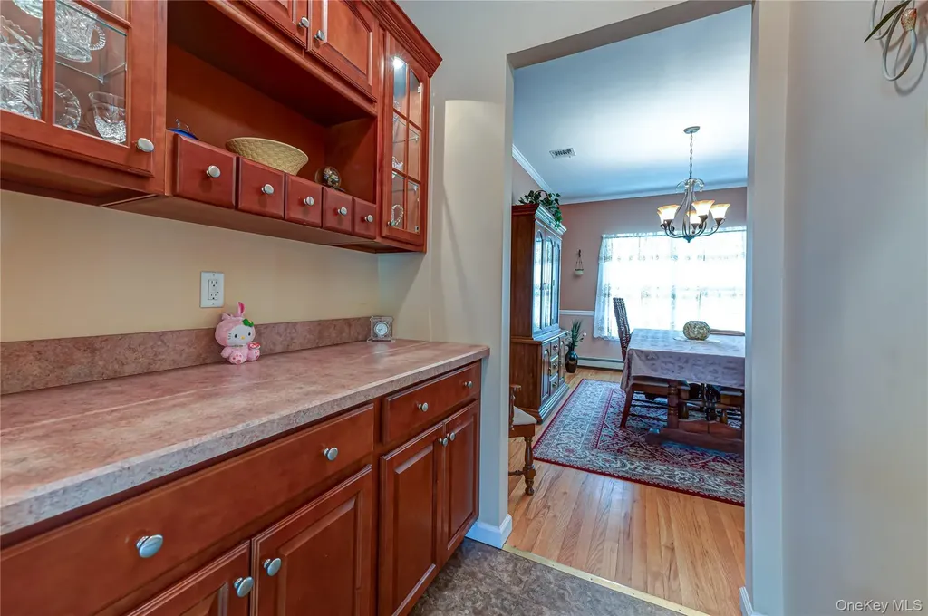 108 Maple Wood Lane Riverhead NY 11901