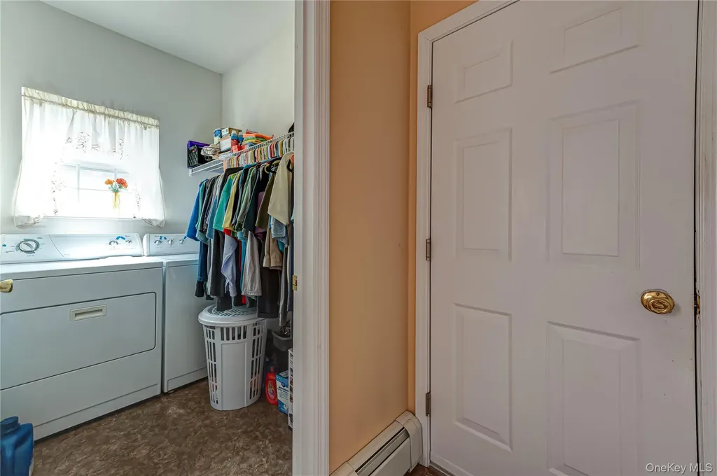 108 Maple Wood Lane Riverhead NY 11901