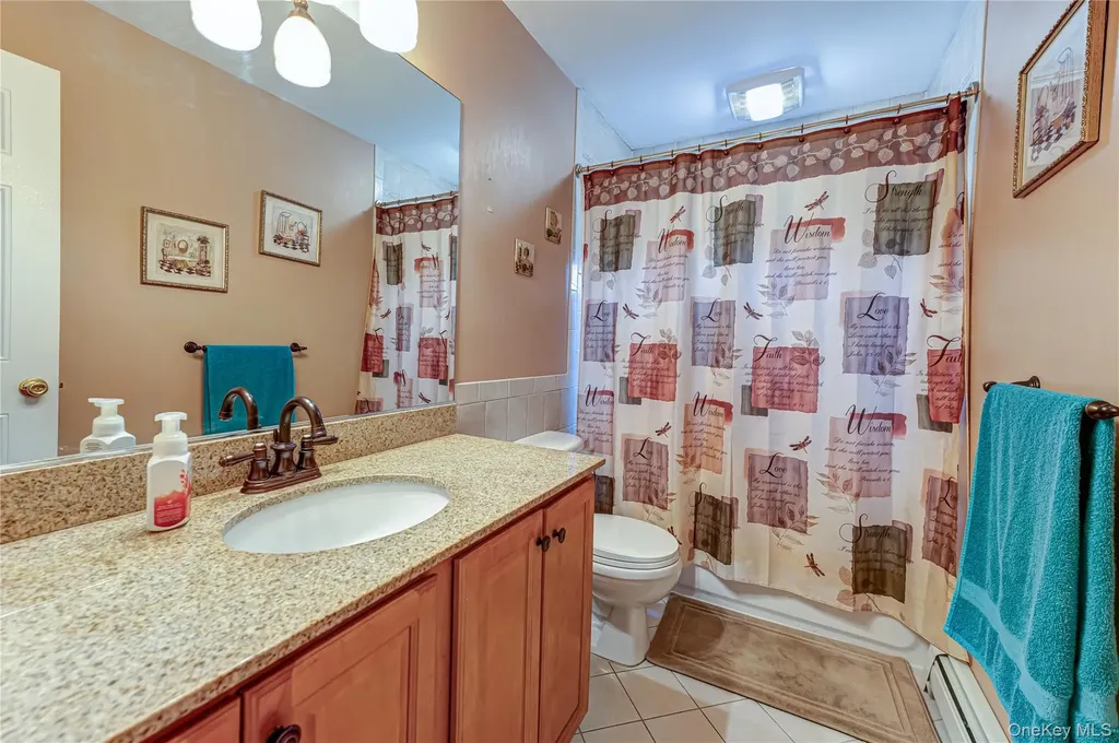 108 Maple Wood Lane Riverhead NY 11901
