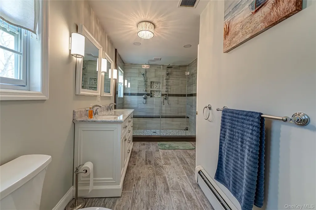 108 Maple Wood Lane Riverhead NY 11901