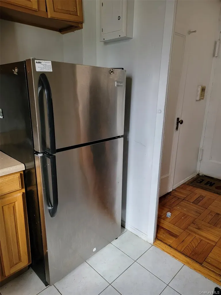 2220 E Tremont Avenue Bronx NY 10462