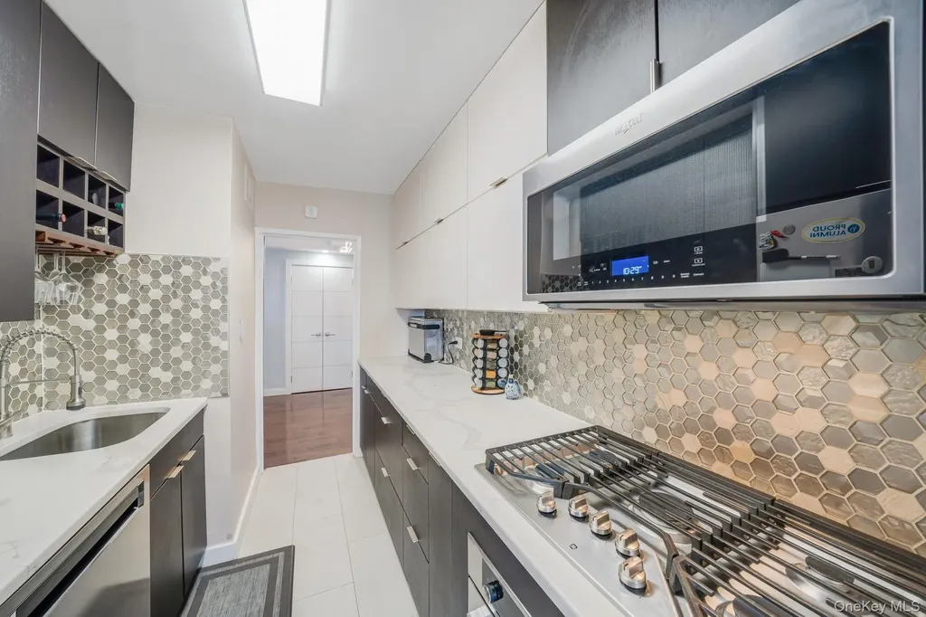 10230 66th Road Forest Hills NY 11375