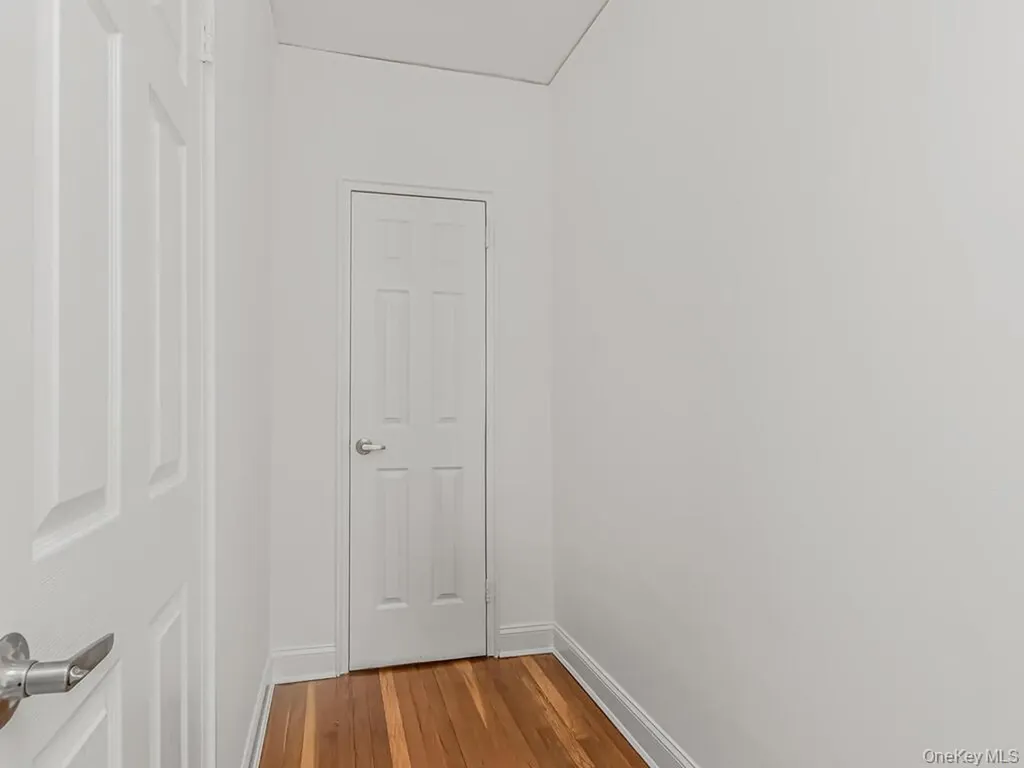 55 E 190 Bronx NY 10468