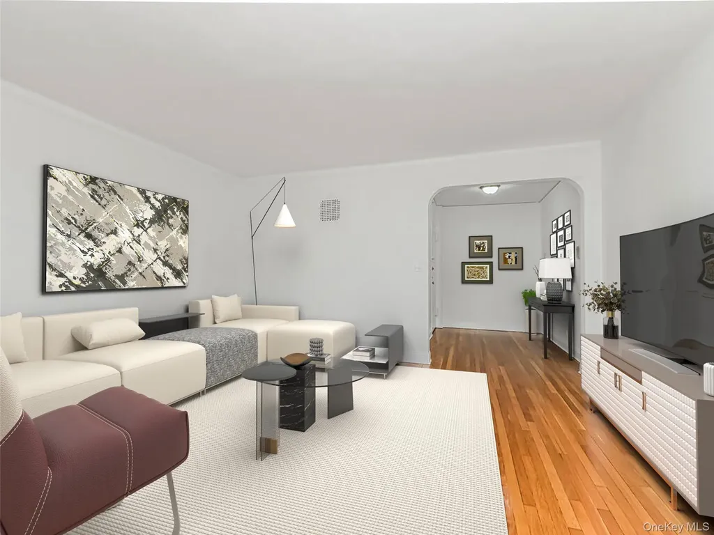 55 E 190 Bronx NY 10468