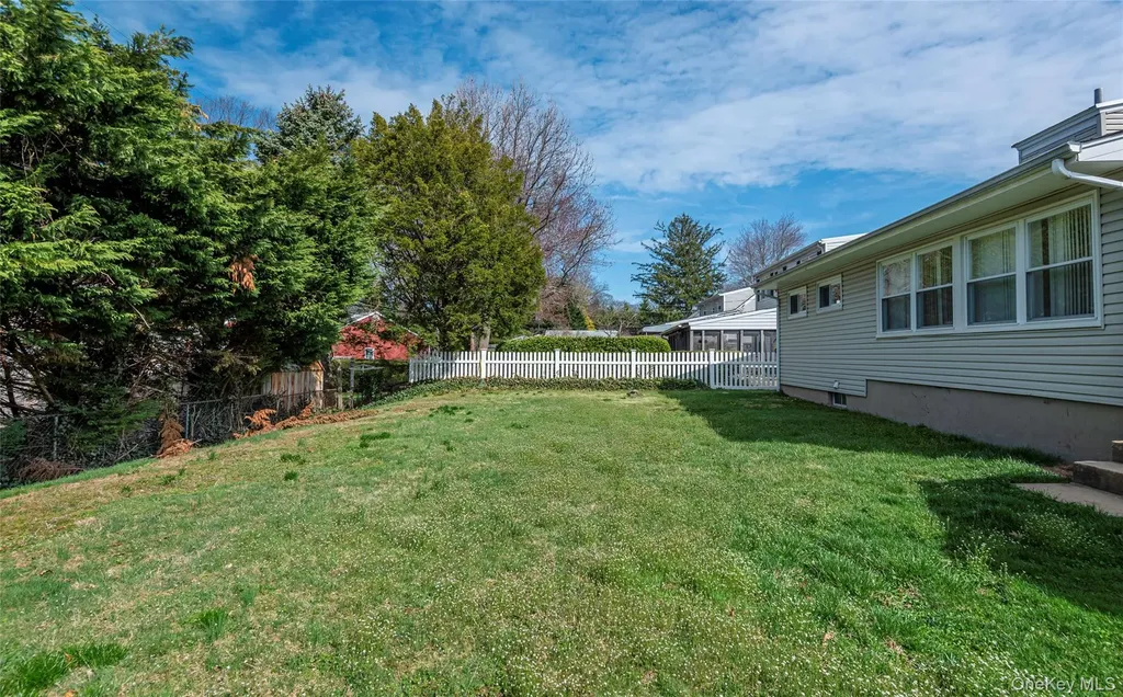 61 Dosoris Lane Glen Cove NY 11542