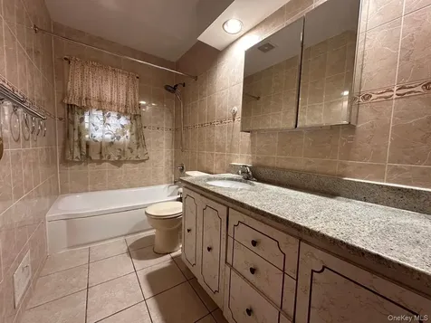 20030 39th Avenue Bayside NY 11361