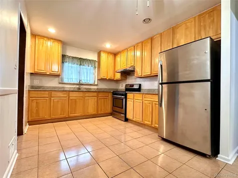 20030 39th Avenue Bayside NY 11361