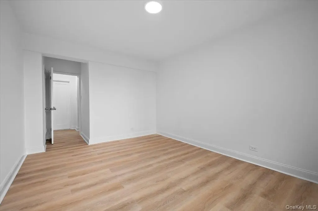 3840 Greystone Avenue Bronx NY 10463