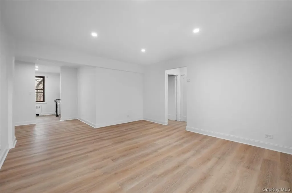 3840 Greystone Avenue Bronx NY 10463