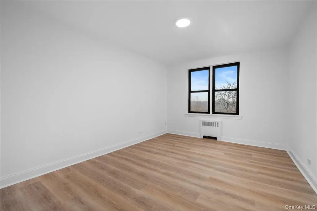 3840 Greystone Avenue Bronx NY 10463