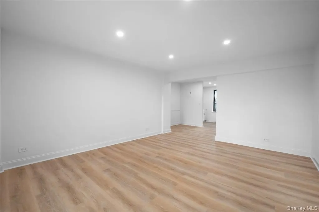 3840 Greystone Avenue Bronx NY 10463