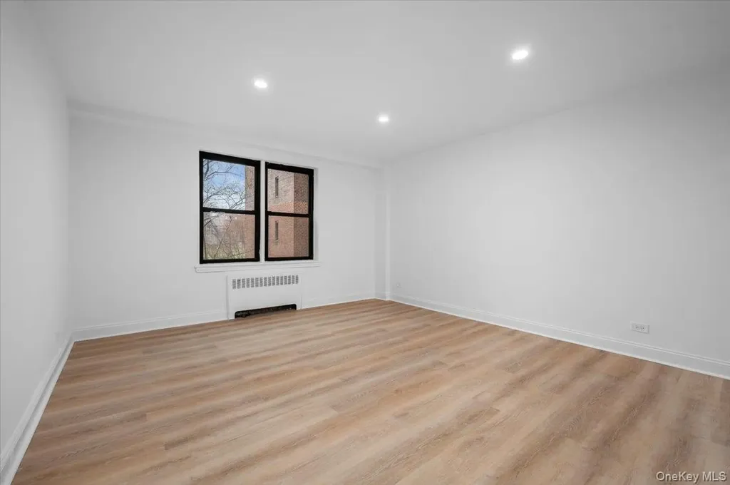 3840 Greystone Avenue Bronx NY 10463