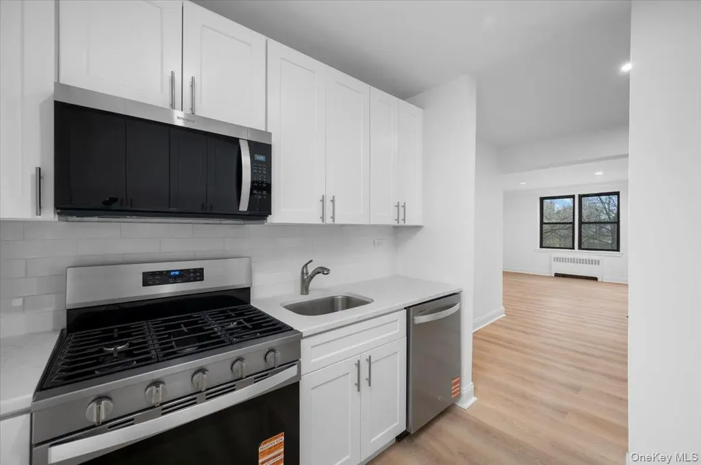 3840 Greystone Avenue Bronx NY 10463