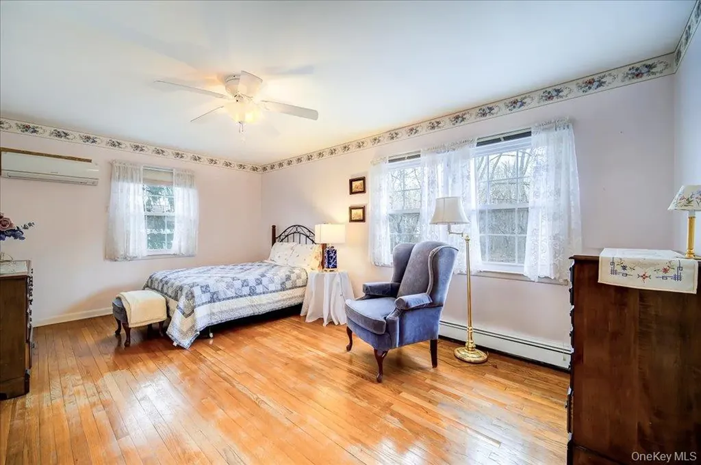 86 W Main Street Washingtonville NY 10992