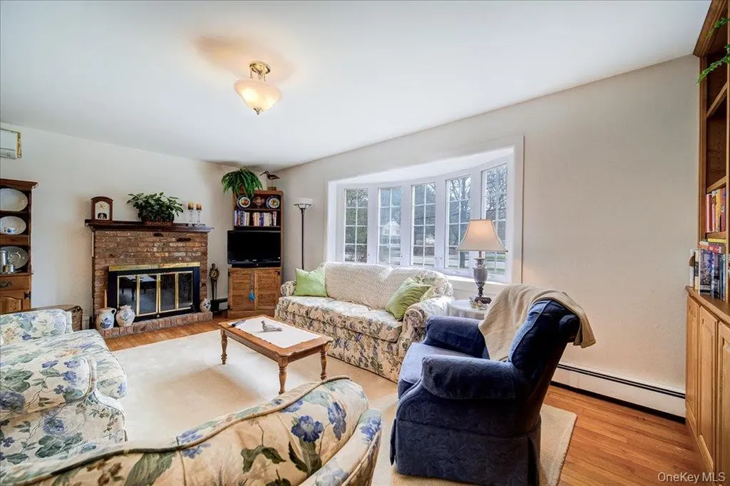 86 W Main Street Washingtonville NY 10992