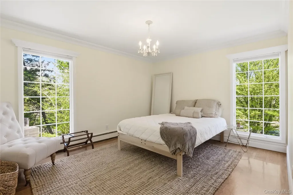 15 Frost Valley Road Mount Sinai NY 11766