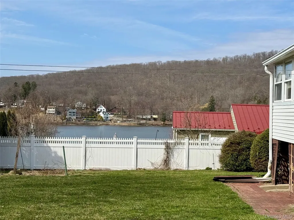 5 Lockwood Road Carmel NY 10512