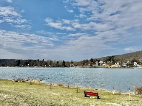 5 Lockwood Road Carmel NY 10512