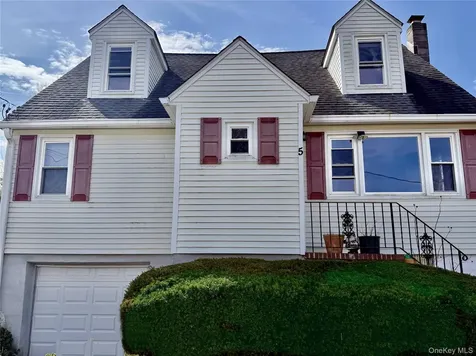 5 Lockwood Road Carmel NY 10512