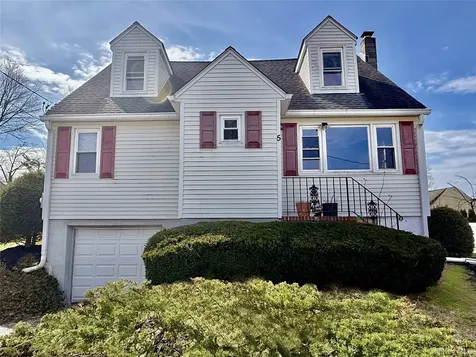 5 Lockwood Road Carmel NY 10512