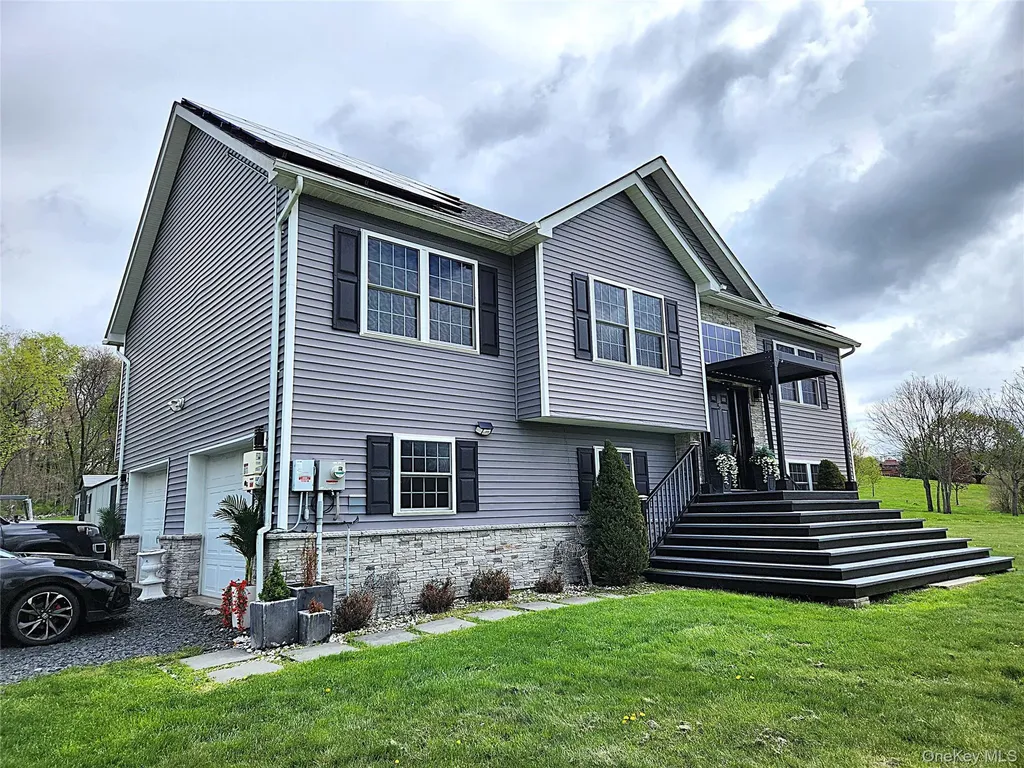 5 Anastasia Court Salisbury Mills NY 12577