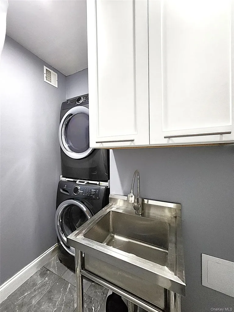 5 Anastasia Court Salisbury Mills NY 12577