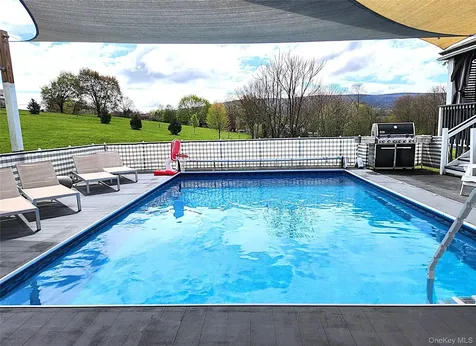 5 Anastasia Court Salisbury Mills NY 12577