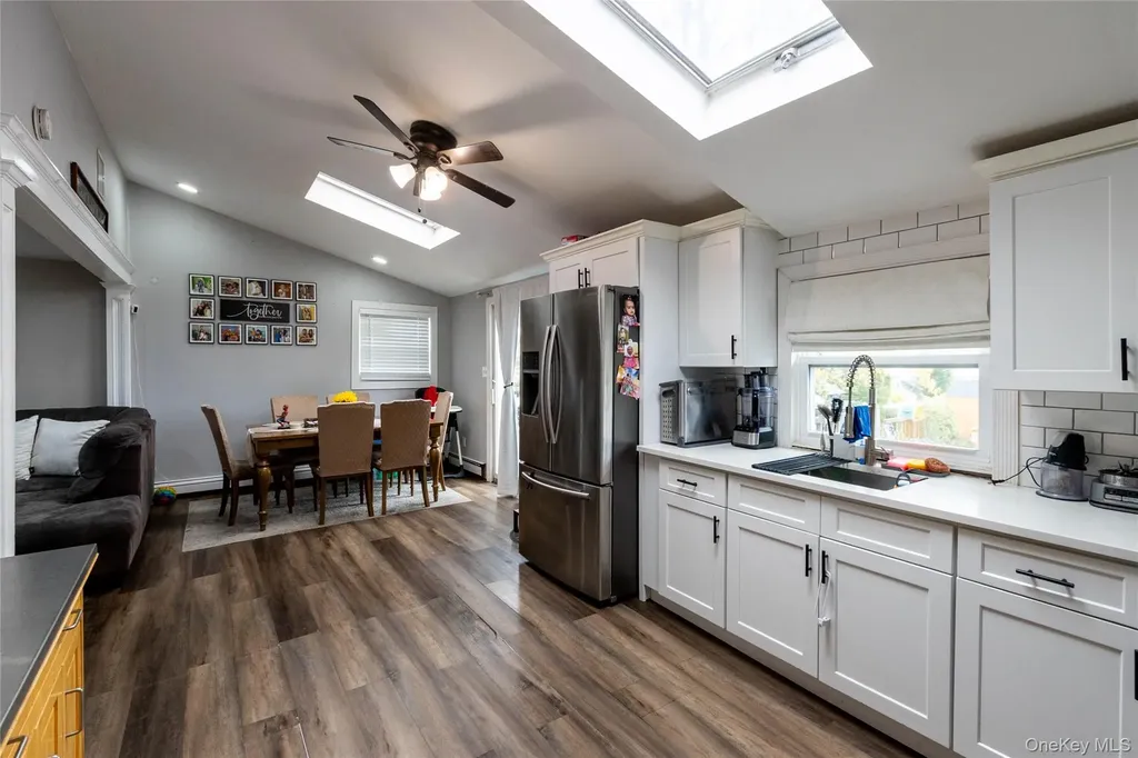 151 Cheltenham Road West Babylon NY 11704