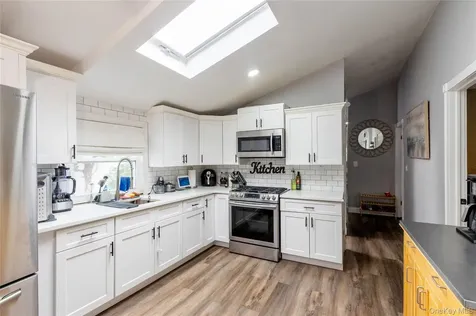 151 Cheltenham Road West Babylon NY 11704