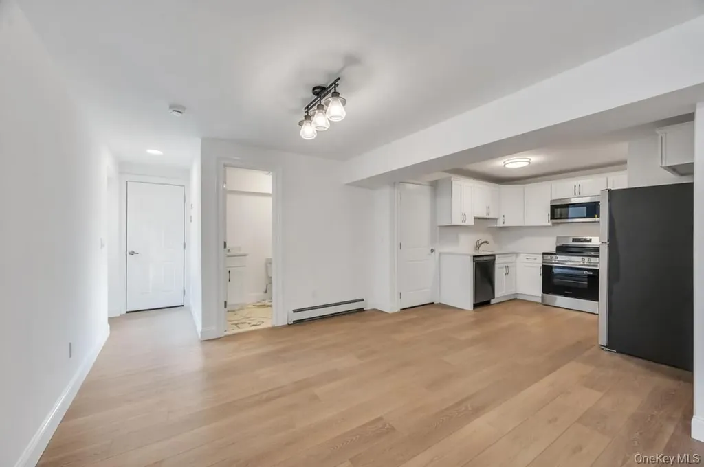 512 Starlight Drive Shirley NY 11967