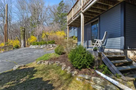 6 Tennis Court Road Mahopac NY 10541