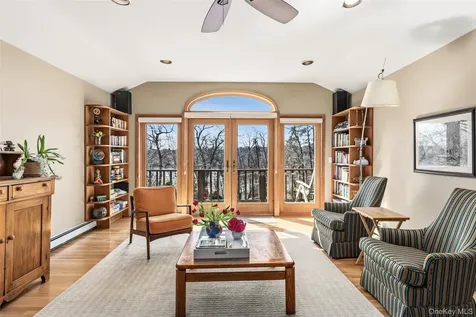 6 Tennis Court Road Mahopac NY 10541
