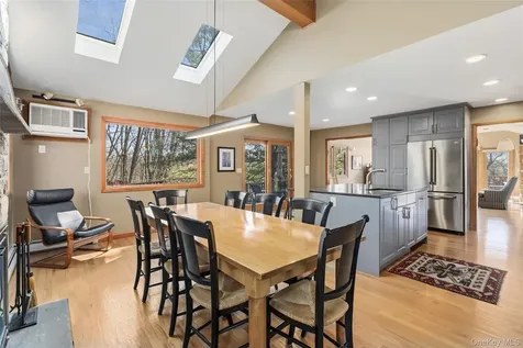 6 Tennis Court Road Mahopac NY 10541