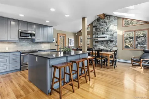 6 Tennis Court Road Mahopac NY 10541