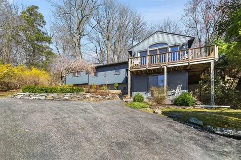 6 Tennis Court Road Mahopac NY 10541