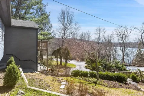 6 Tennis Court Road Mahopac NY 10541