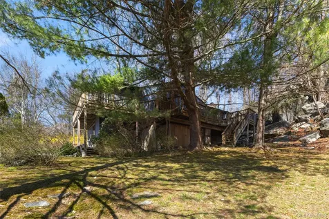 6 Tennis Court Road Mahopac NY 10541