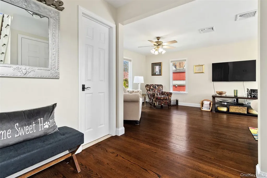 24 Jennings Road White Plains NY 10605