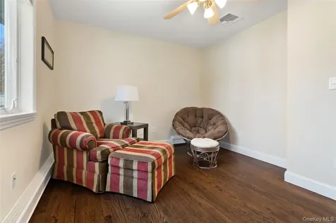 24 Jennings Road White Plains NY 10605