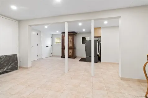 24 Jennings Road White Plains NY 10605