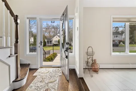 24 Jennings Road White Plains NY 10605