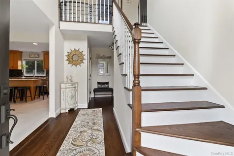 24 Jennings Road White Plains NY 10605