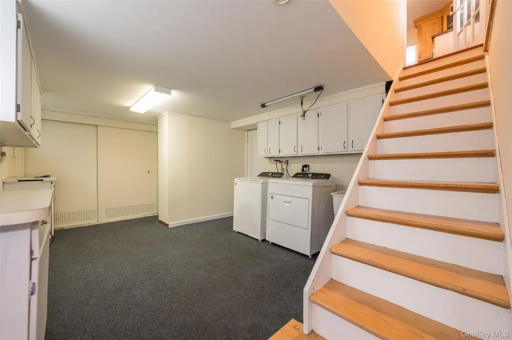 61 Roundhill Drive Yonkers NY 10710