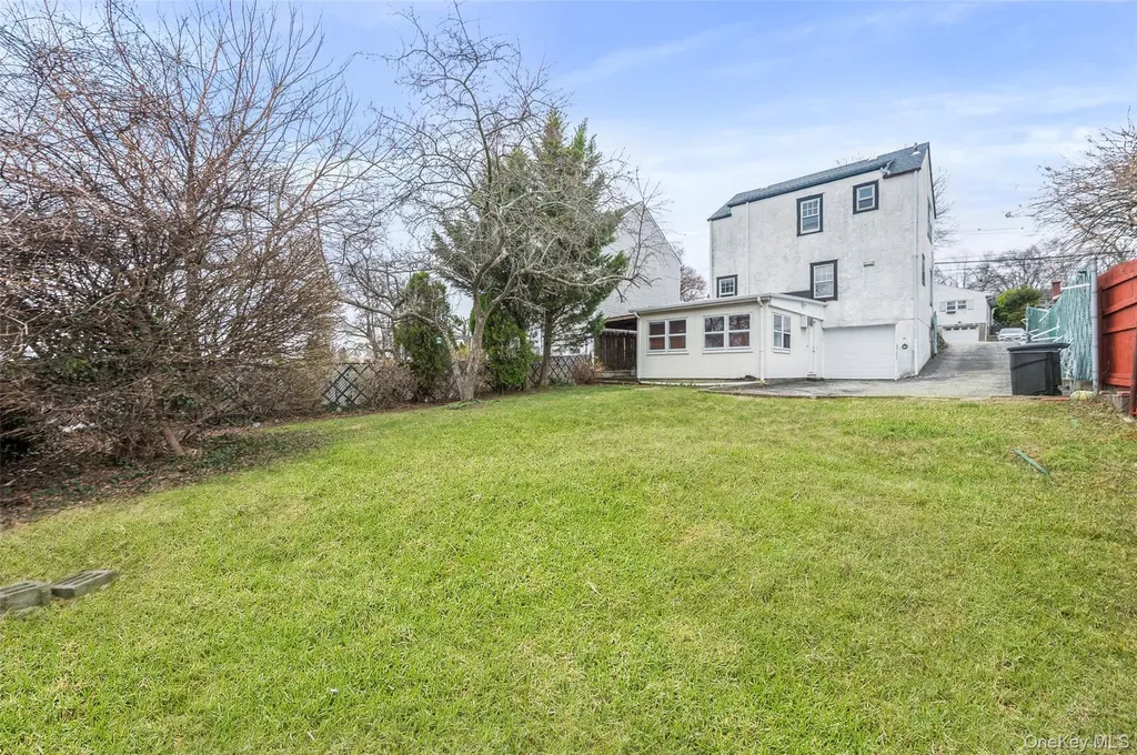61 Roundhill Drive Yonkers NY 10710