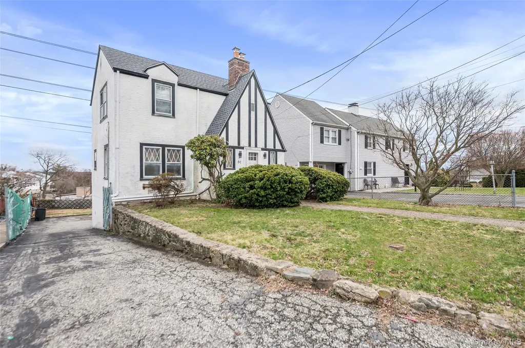61 Roundhill Drive Yonkers NY 10710