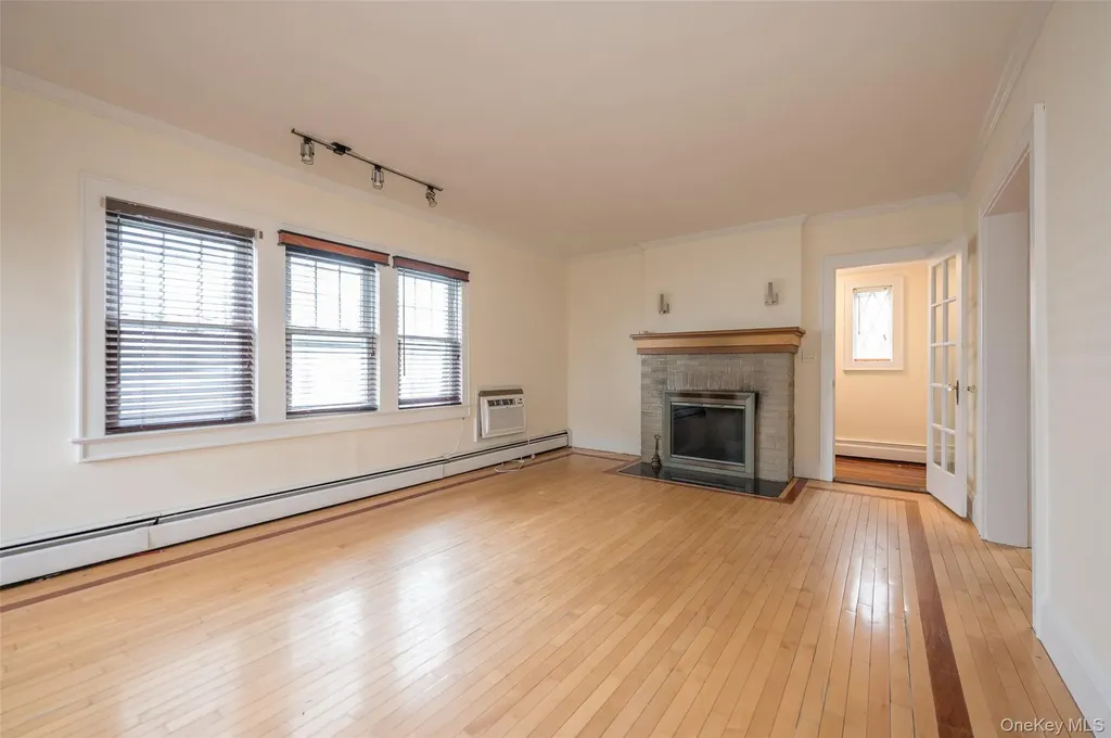 61 Roundhill Drive Yonkers NY 10710