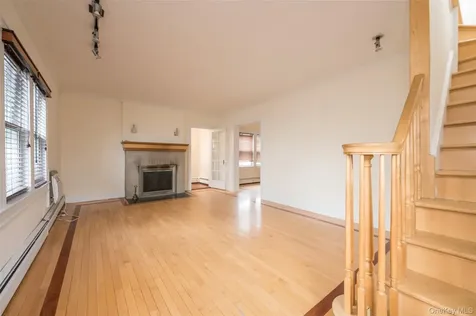 61 Roundhill Drive Yonkers NY 10710