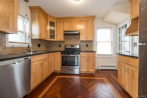 61 Roundhill Drive Yonkers NY 10710