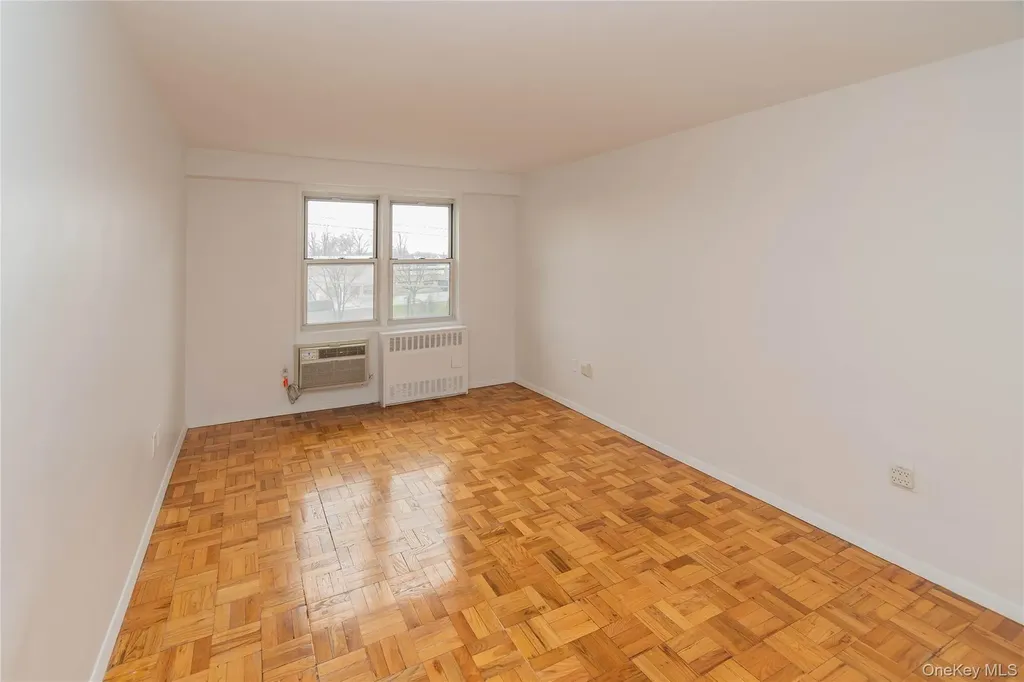 1841 Central Park Avenue Yonkers NY 10710